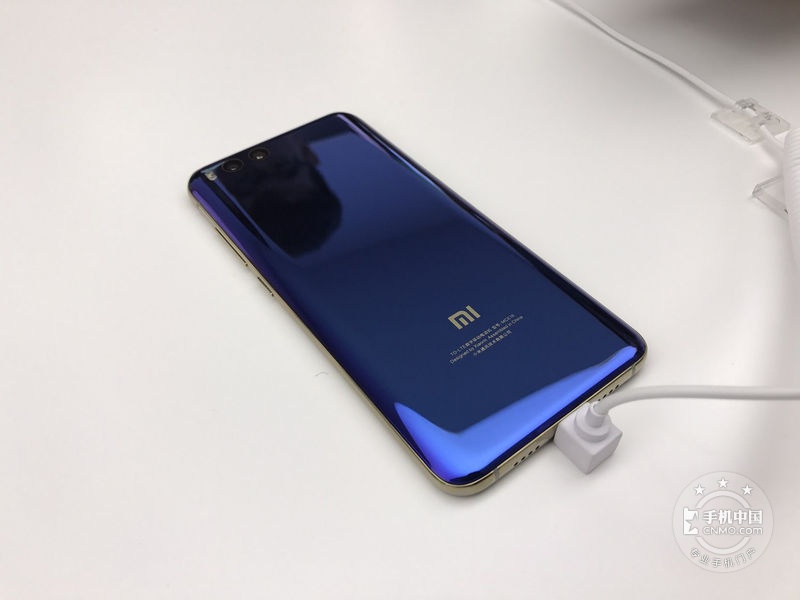 蓝色小米6(128gb)手机整体外观图片大图_小米mi6 128